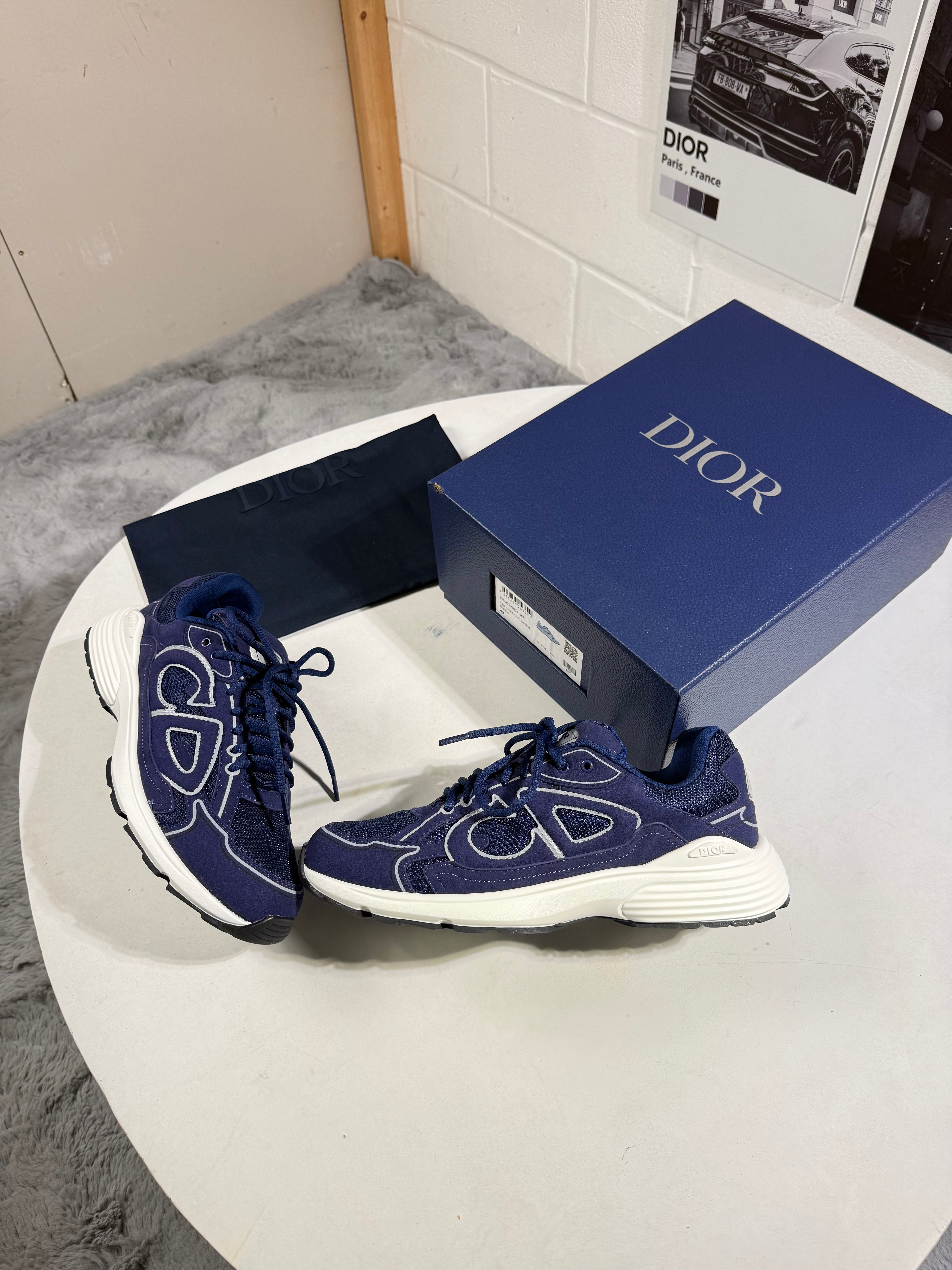 IOR B30 NAVY & WHITE