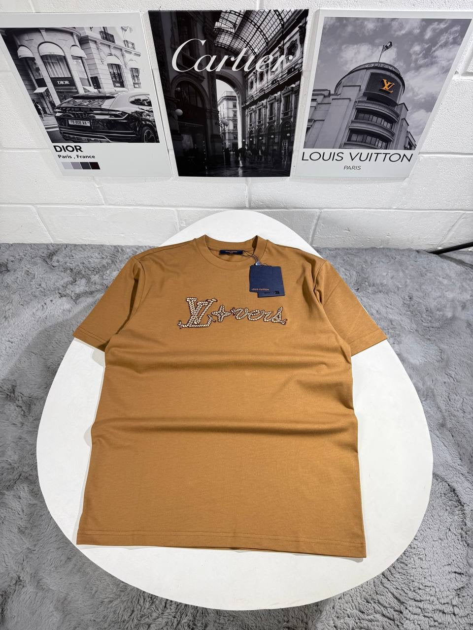 LVE EMBROIDERED TSHIRT
