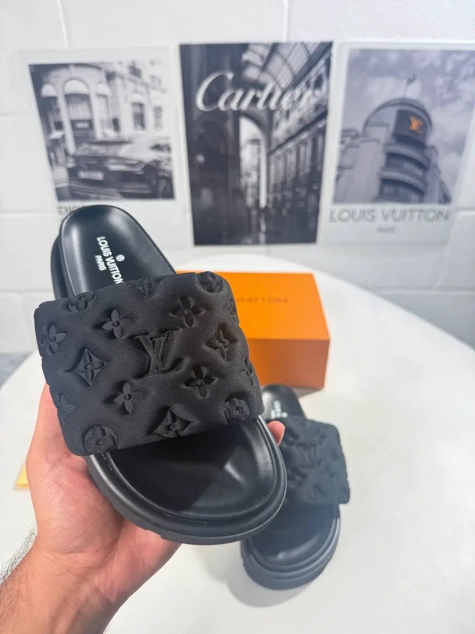 LVE SLIDES WOMEN BLACK