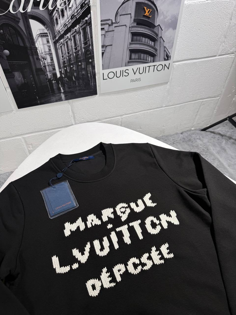 LVE SIGNATURE JUMPER