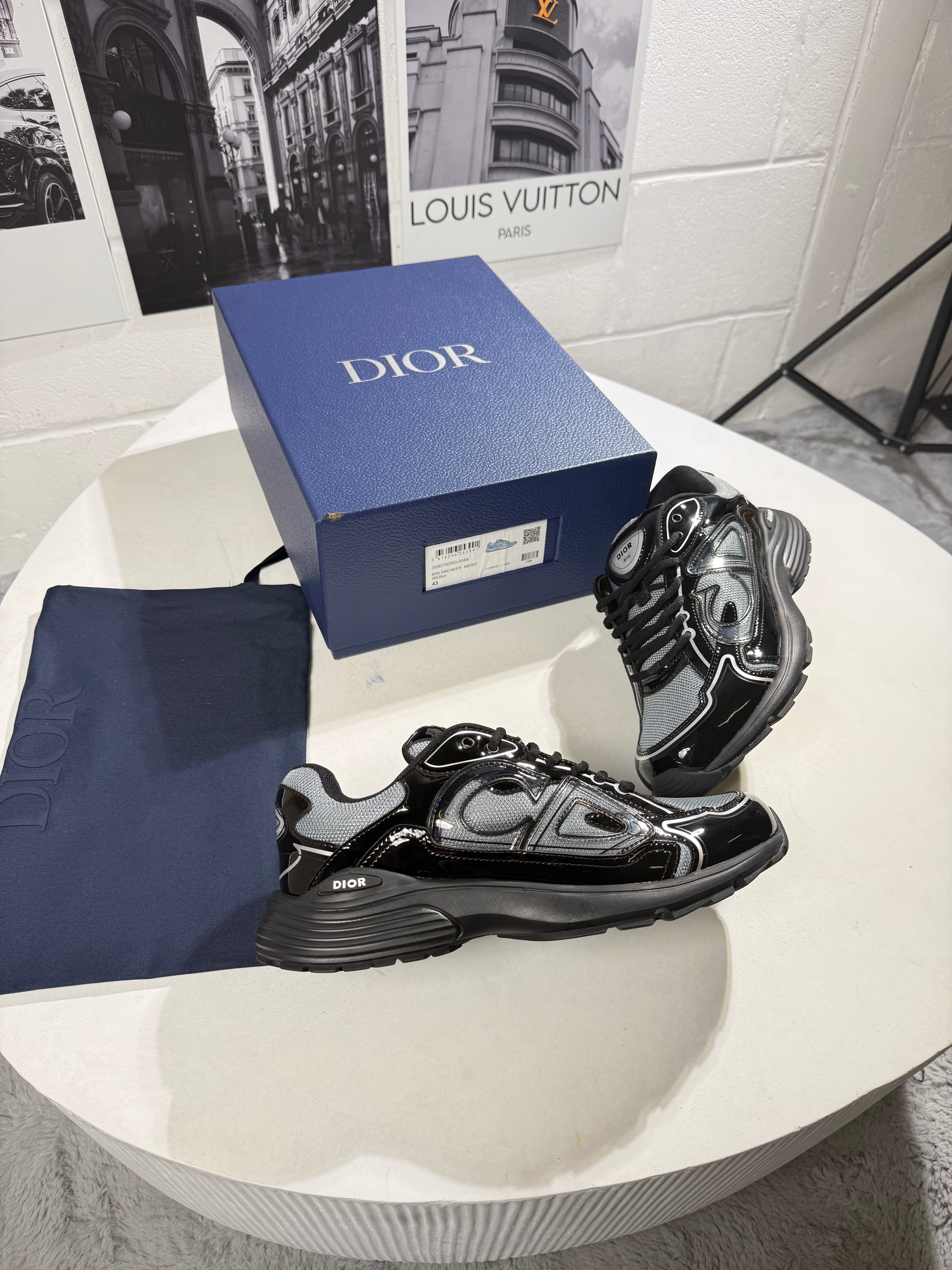 IOR B30 GLOSSBLACK GREY