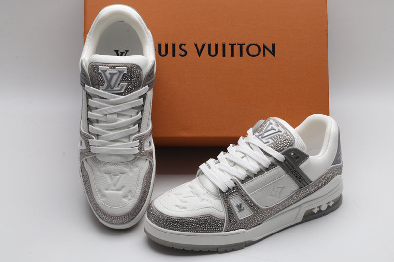 LVE TRAINERS GREY (pre-order)