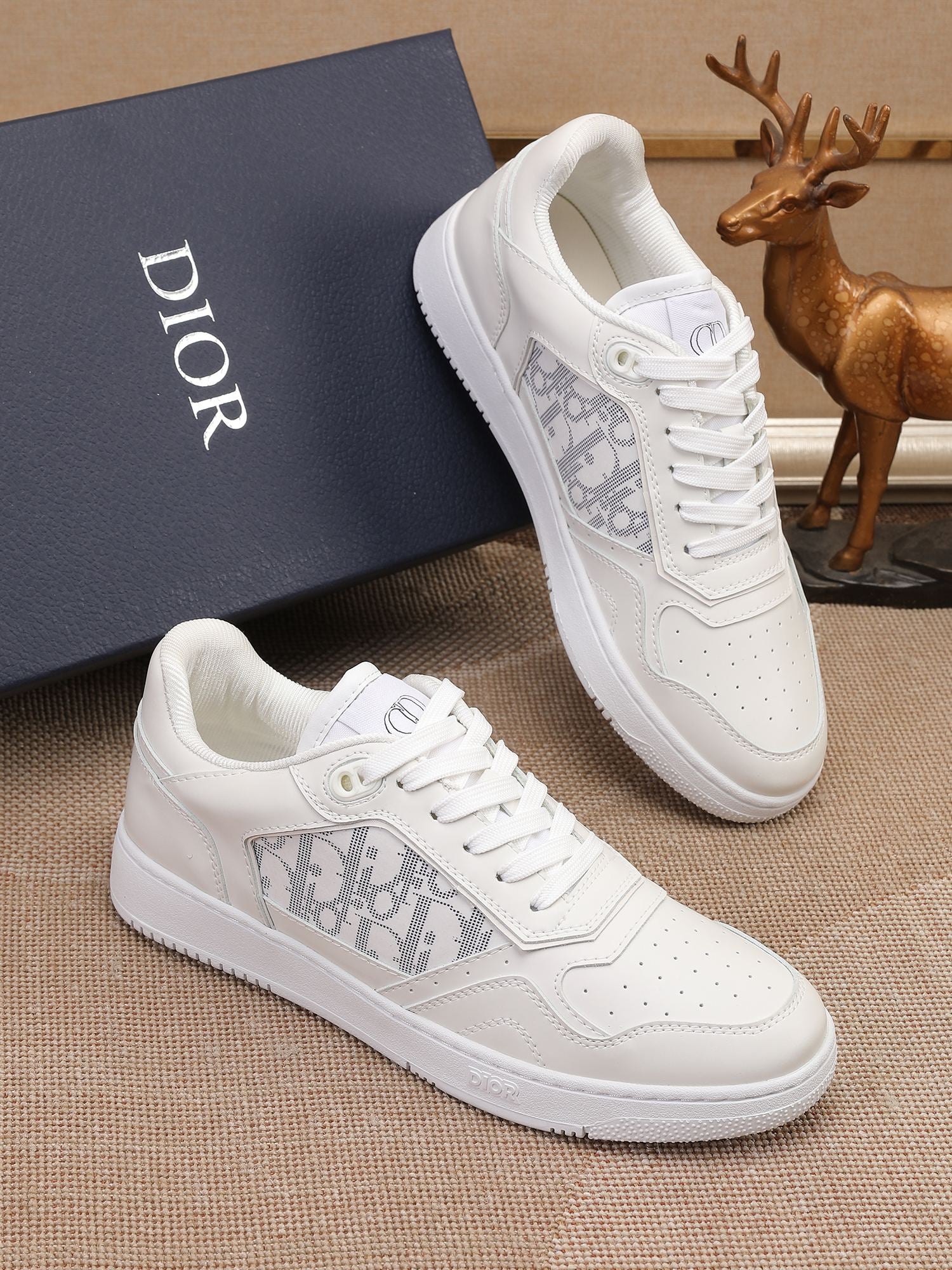 CD TRAINERS WHITE (pre-order)