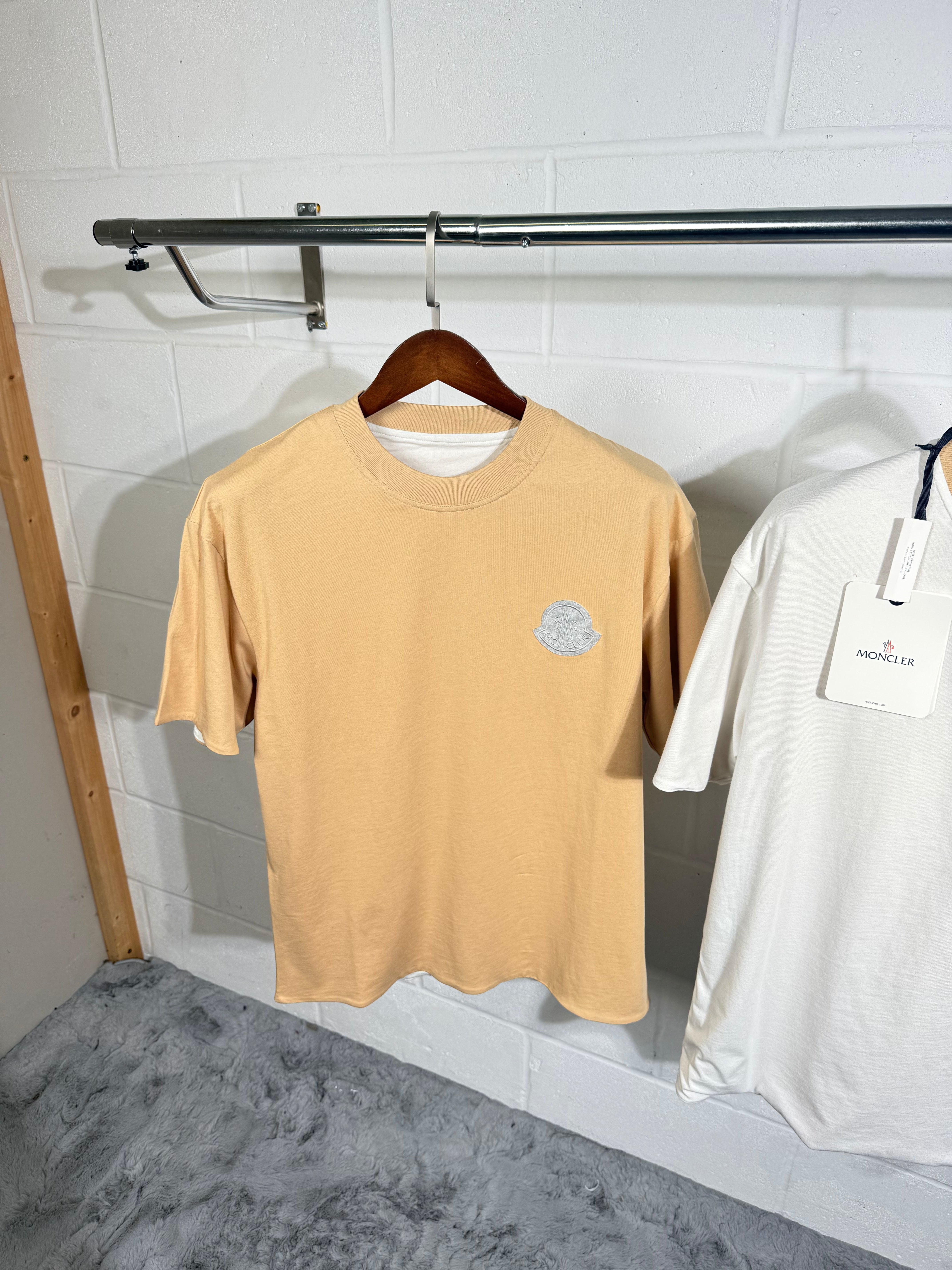 MNCLR REVERSIBLE TEE BEIGE