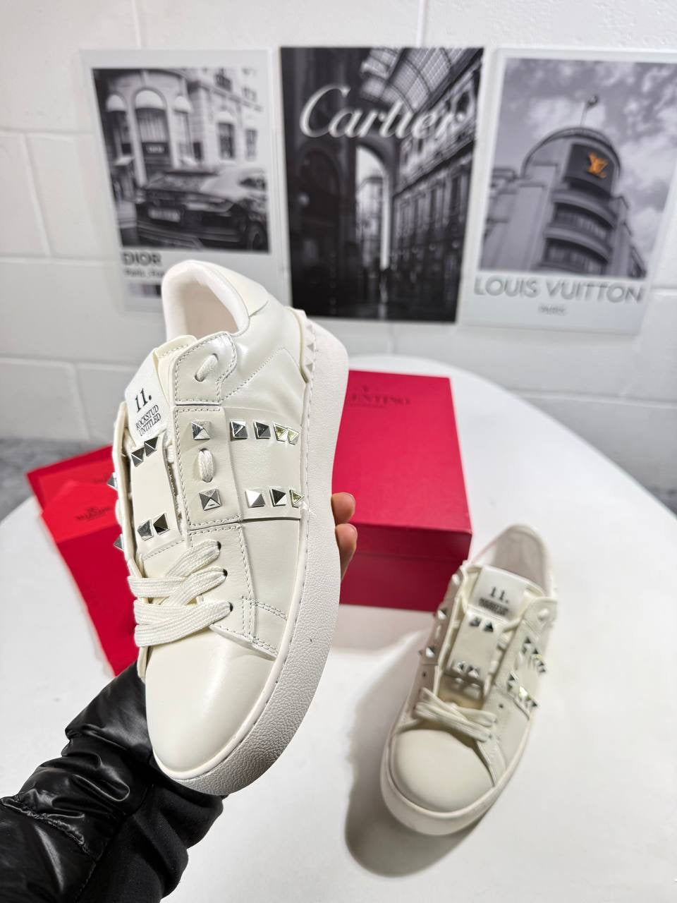 VLTNO ROCKSTUD WOMEN TRAINER