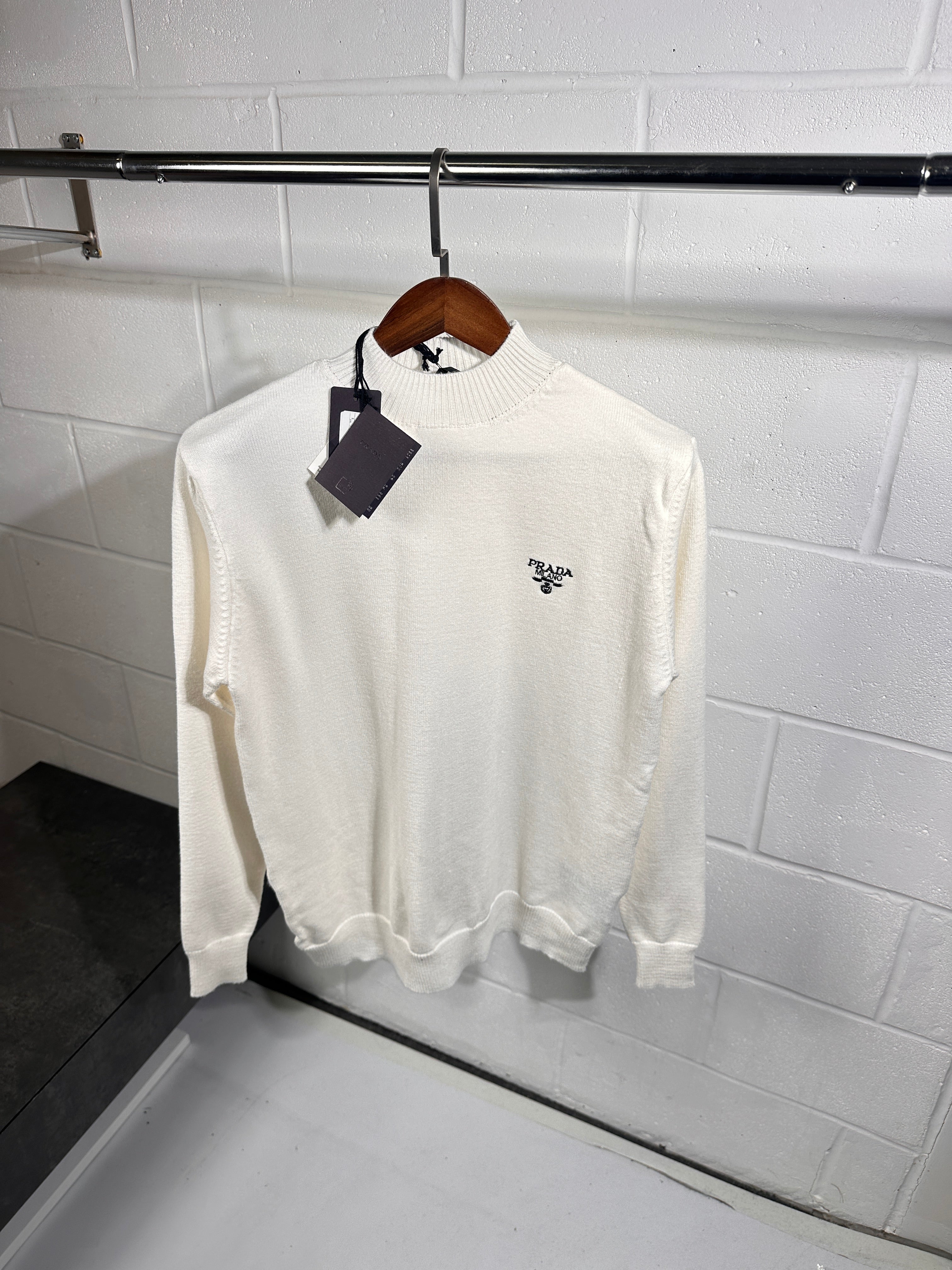 Pull en maille blanc à petit logo Prada