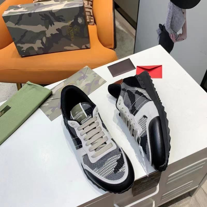 VLTN TRAINERS (pre-order)