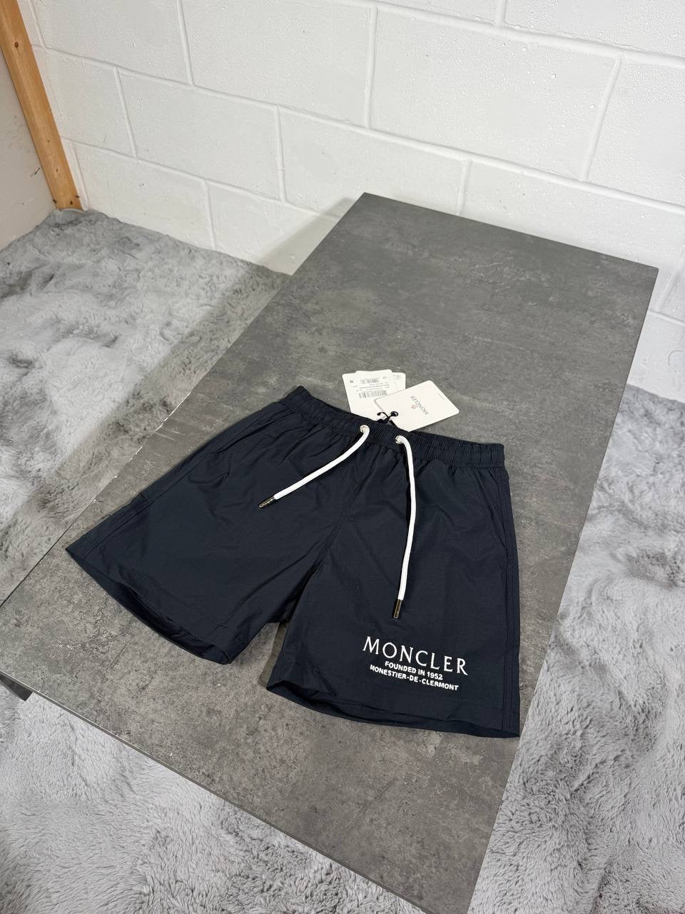 MNCLR LOGO PRINT SHORTS