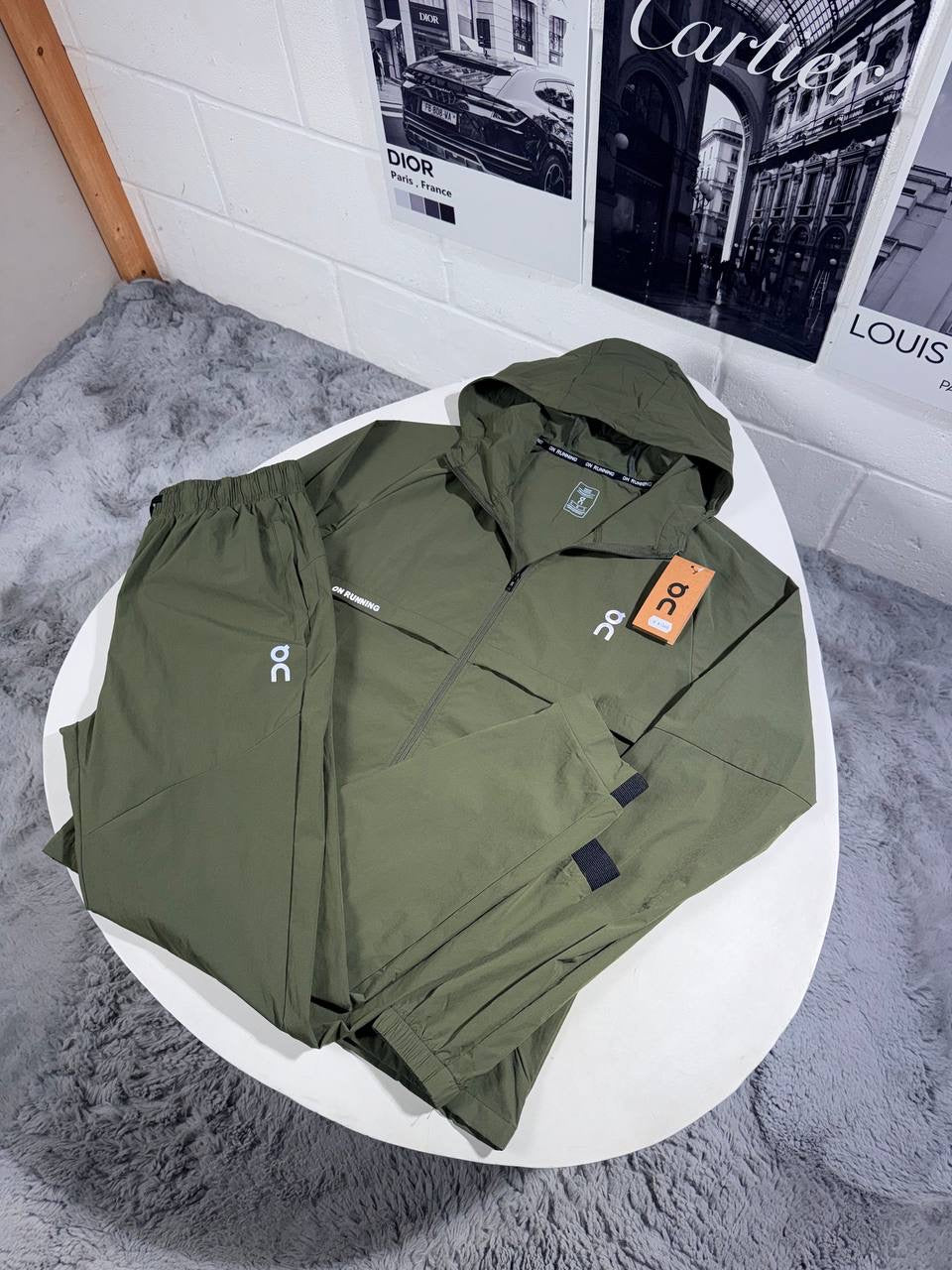 CLOUD RUNNING TRACKSUIT