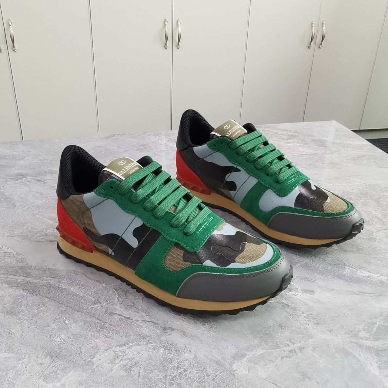 VLTN TRAINERS (pre-order)