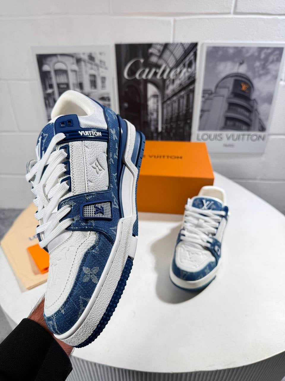 LVE TRAINERS BLUE