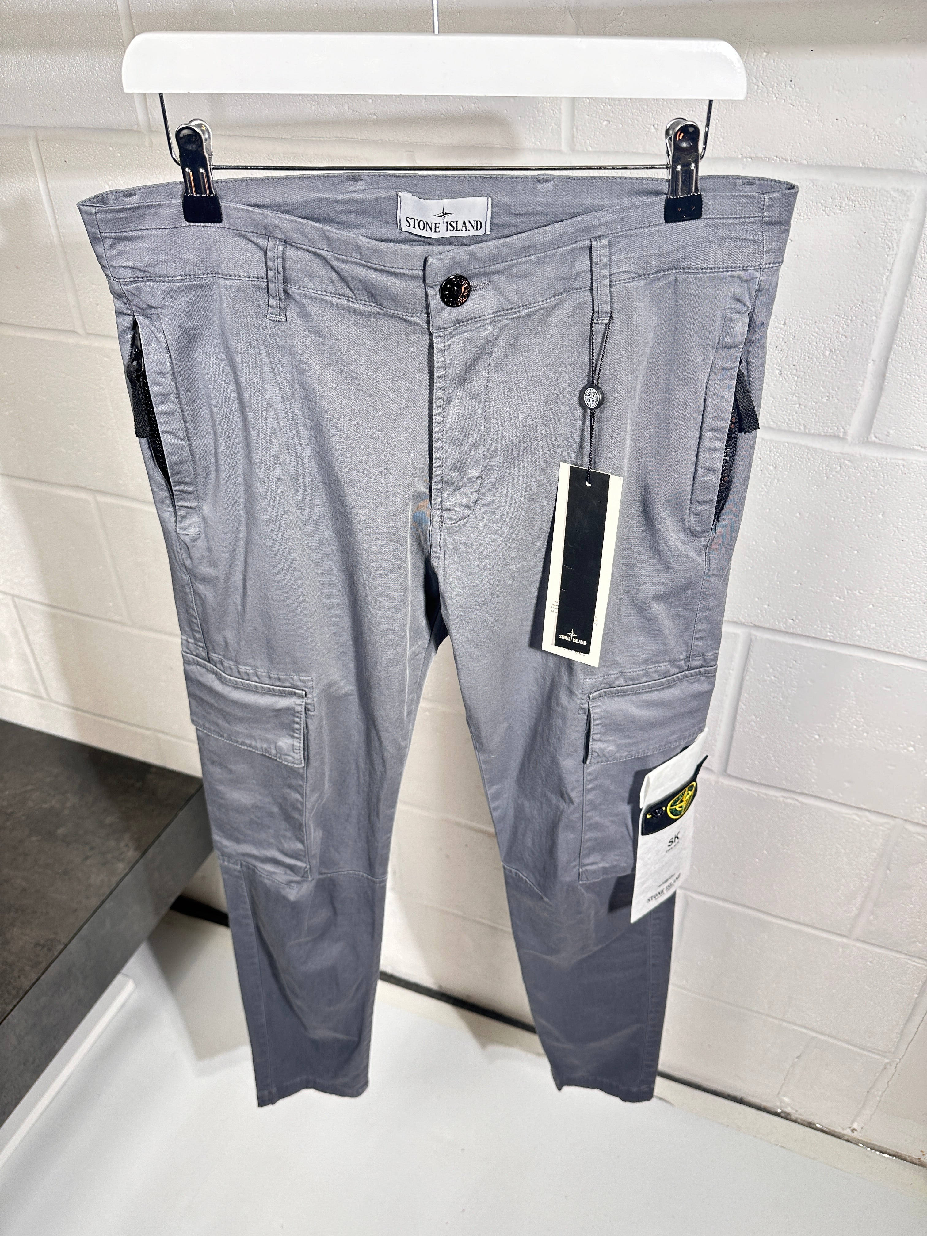 Pantalon cargo gris SI
