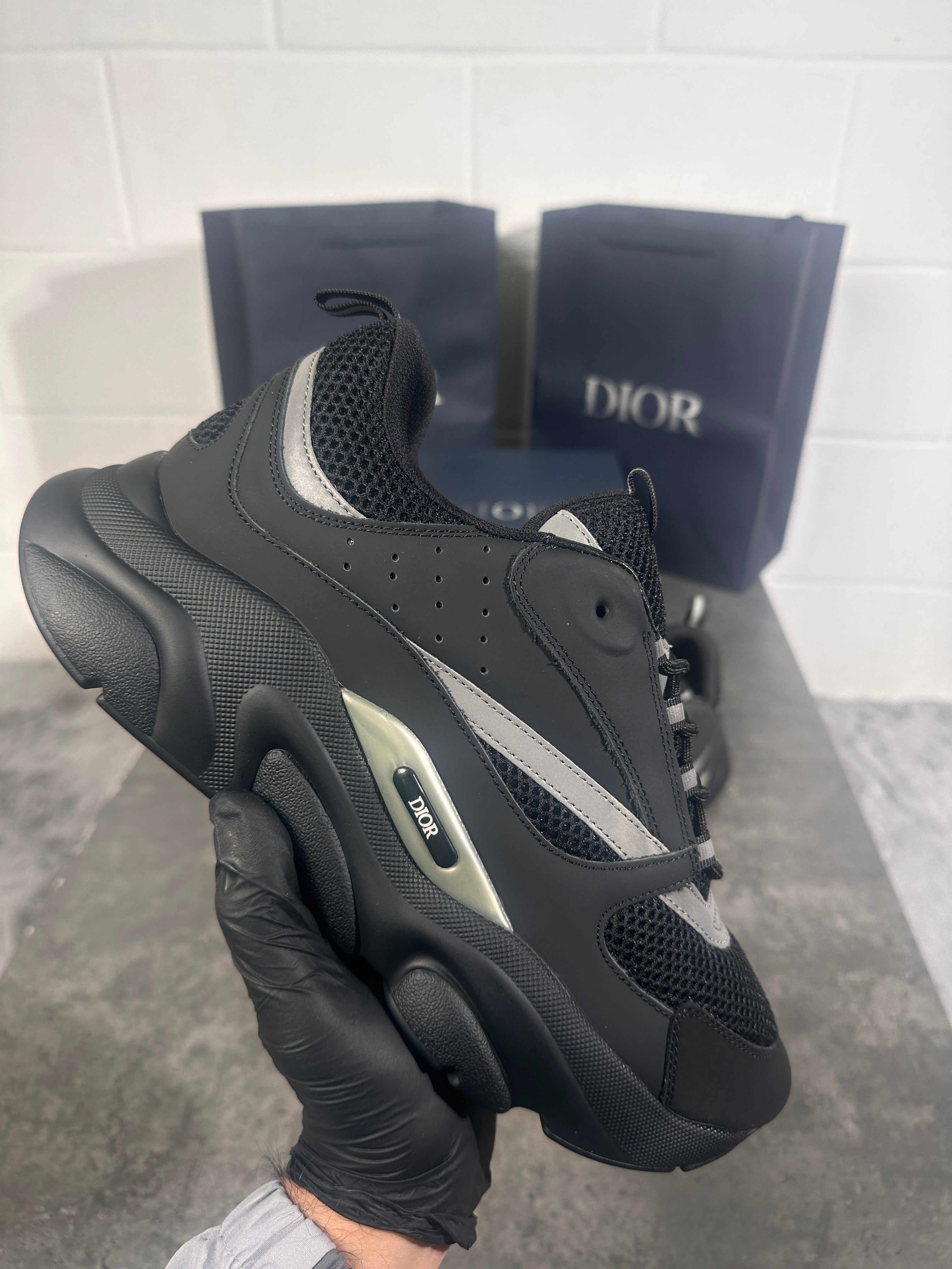 B22 Sneakers triple black