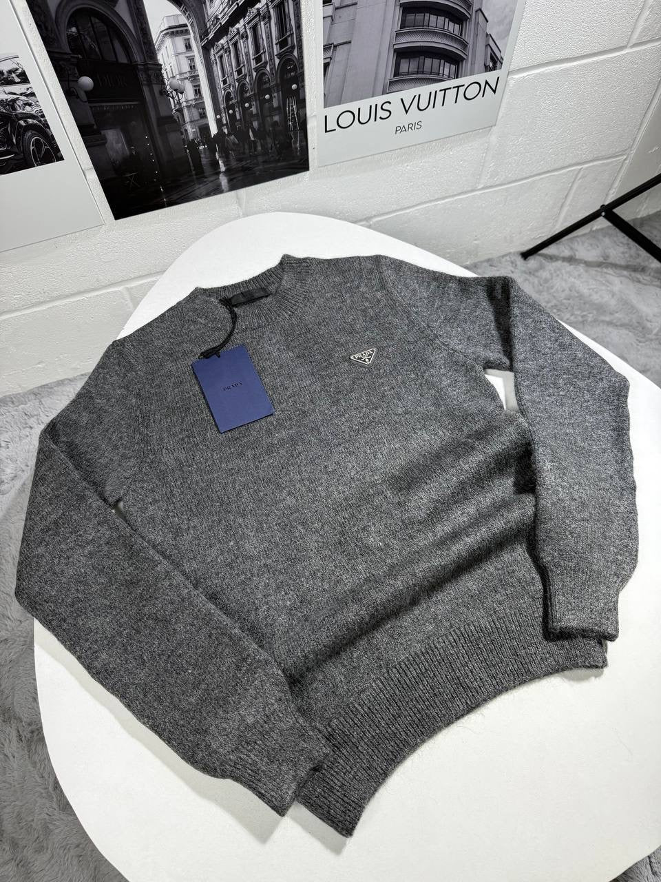 RADA CREWNECK SWEATER GREY