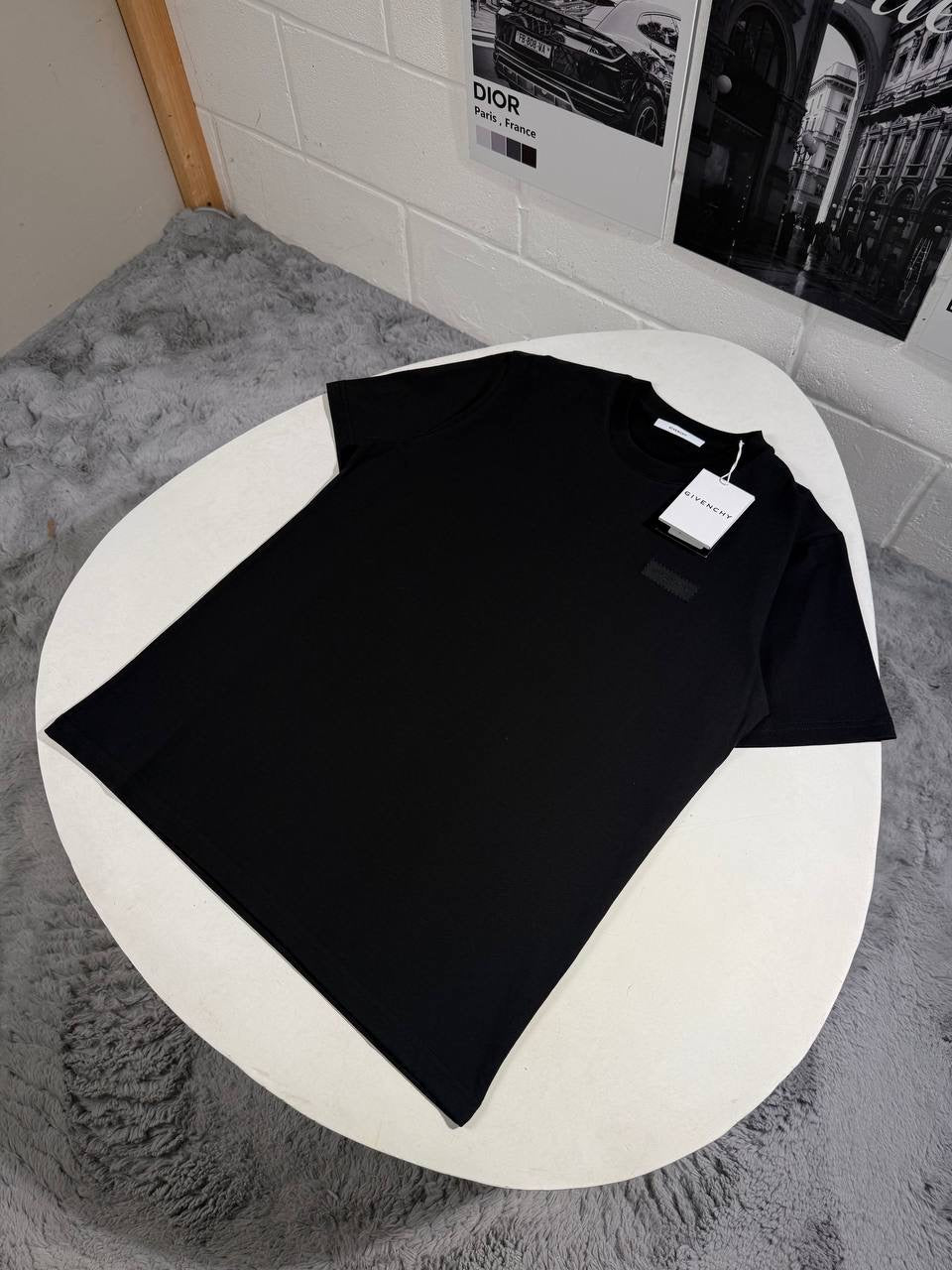 GVNCHY PATCH LOGO TSHIRT