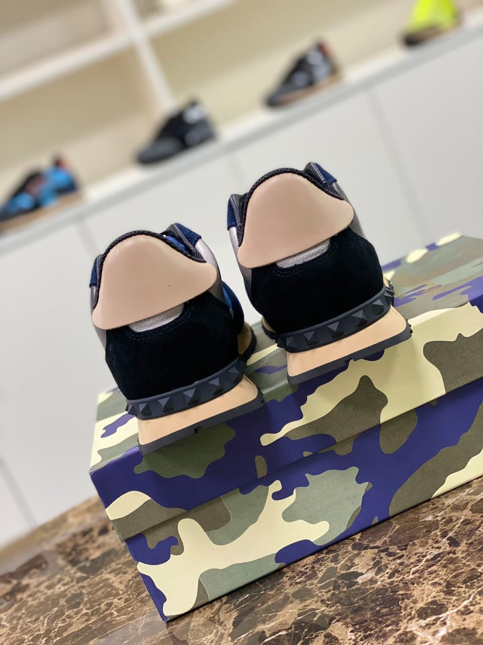 VLTN TRAINERS (pre-order)