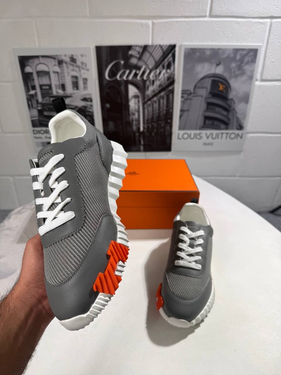 HRMS BOUNCE TRAINERS