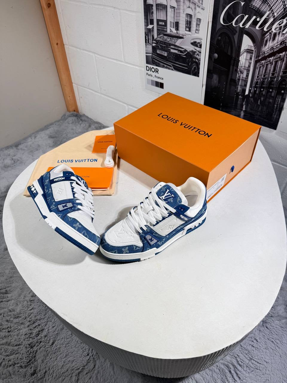 LVE TRAINERS BLUE