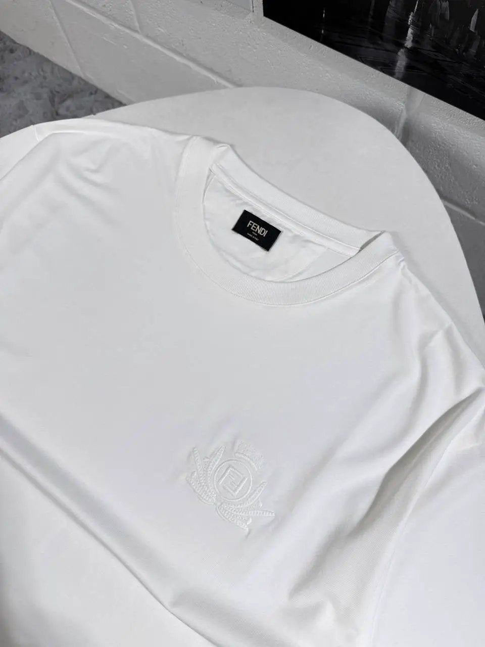 FND SILKY T SHIRT by Stock supplier