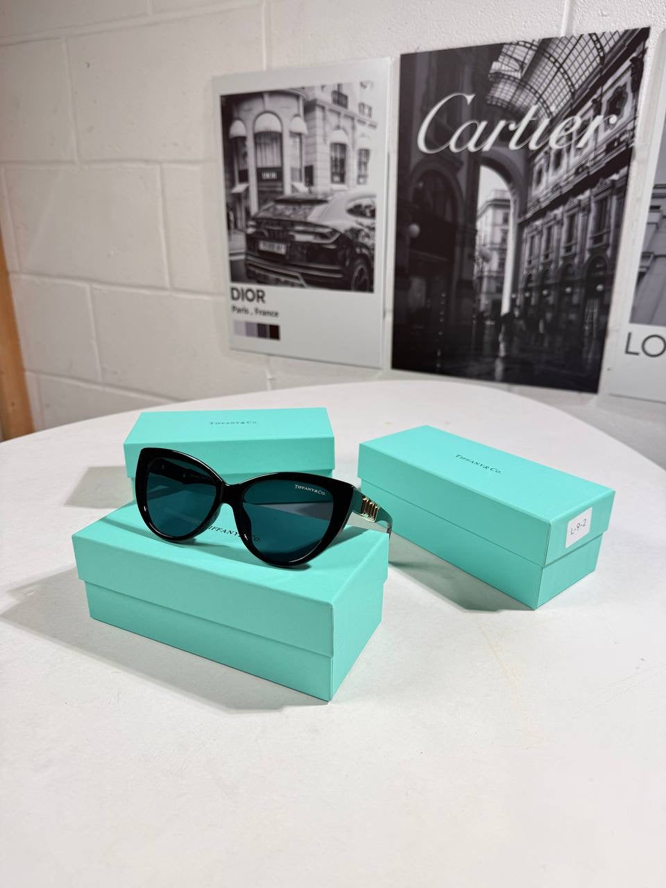 TIFFY SUNGLASSES WOMEN LOGO