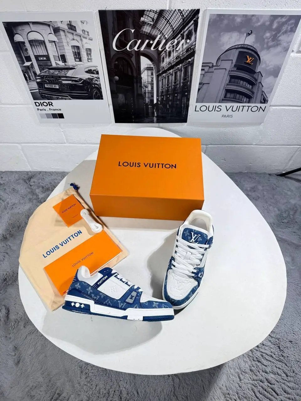 LVE TRAINER BLUE & WHITE Stock supplier