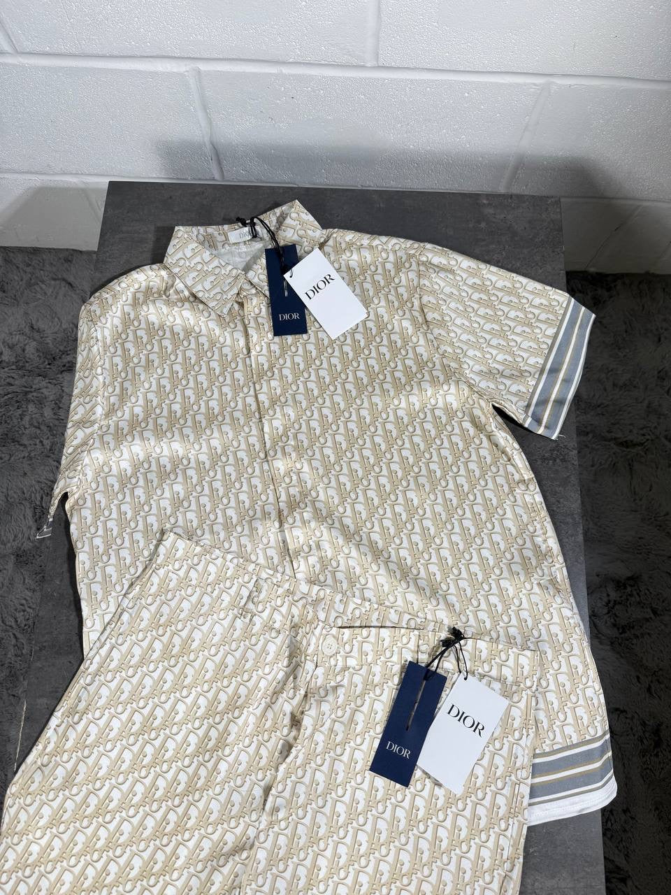IOR SET CREAM