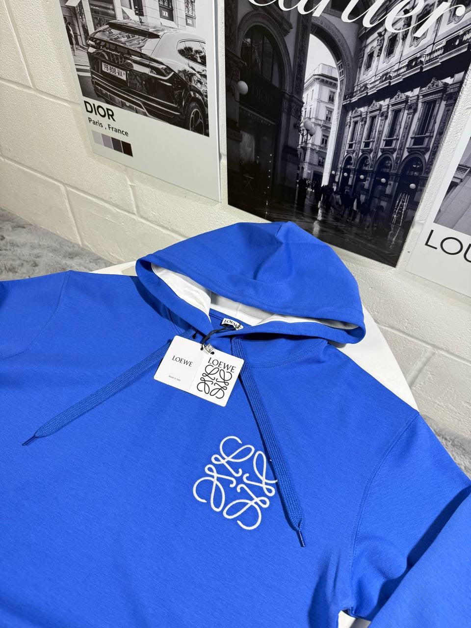 LOWE HOODIE