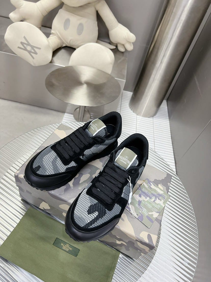 VLTN TRAINERS (pre-order)