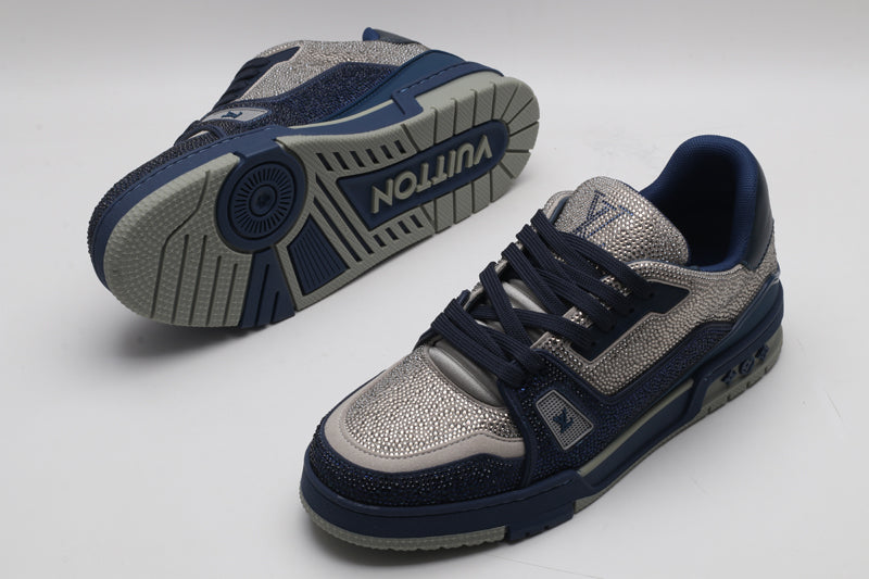 LVE TRAINERS (pre-order)