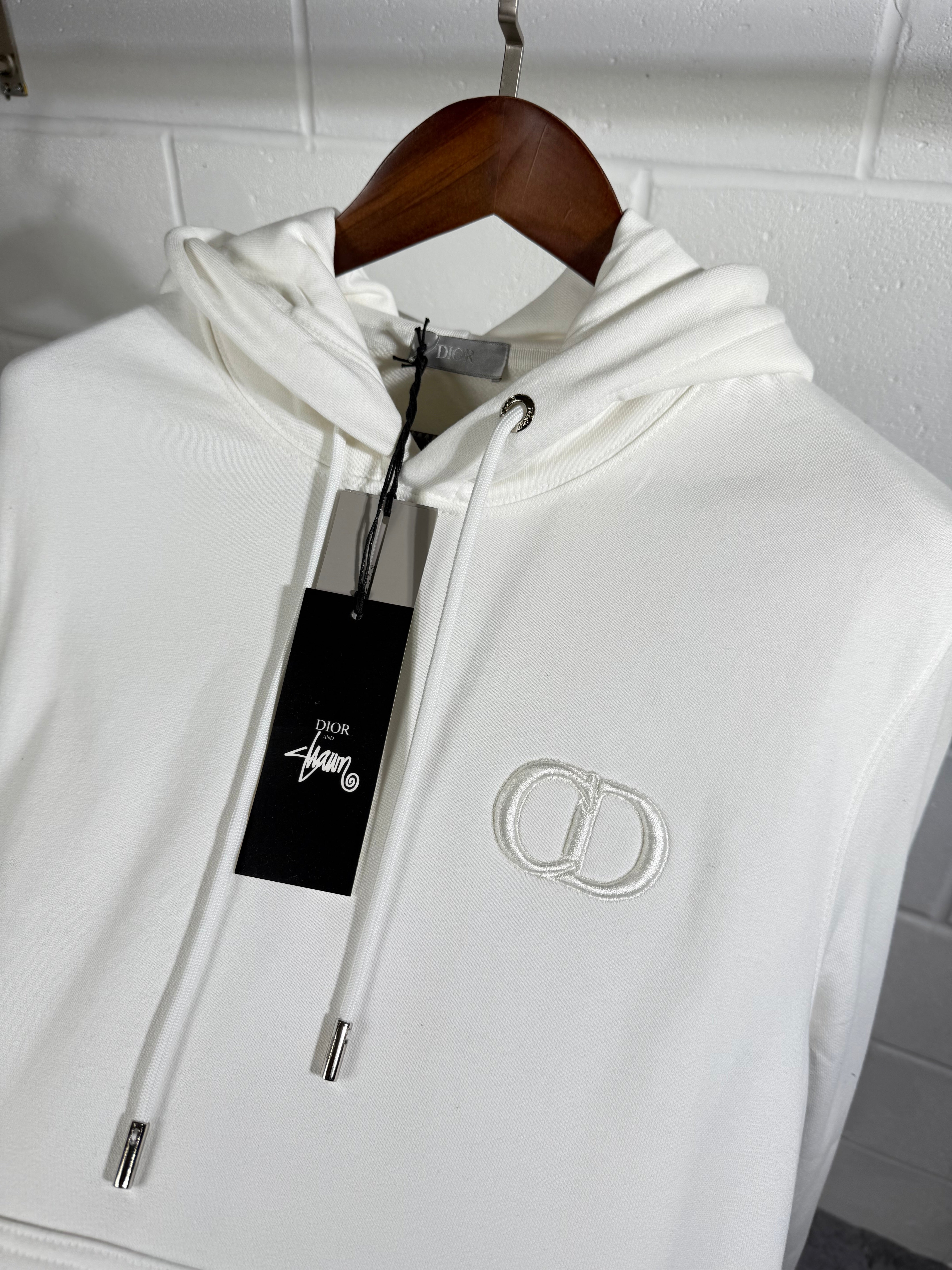 Sweat à capuche blanc avec logo CD
