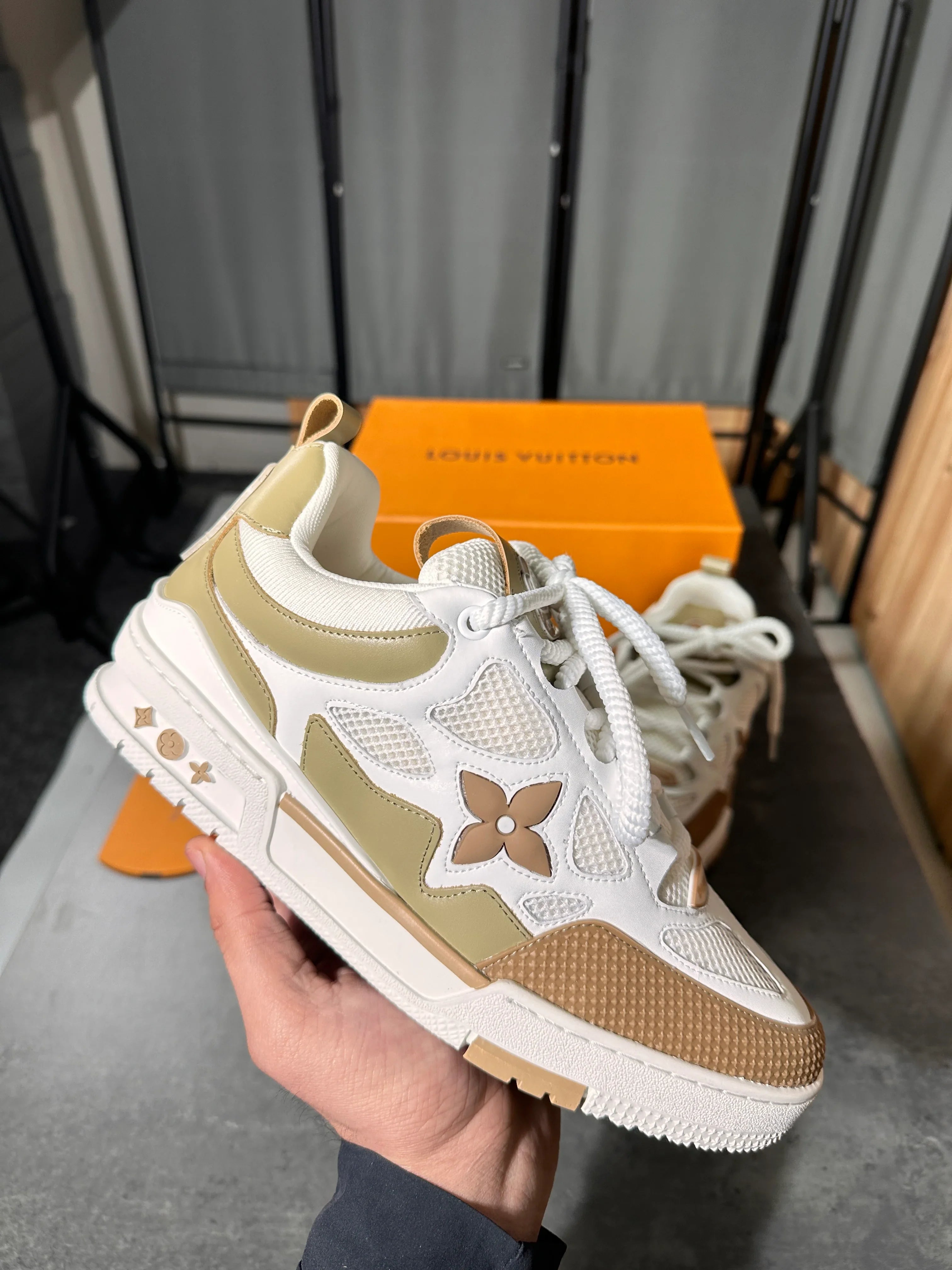 Patins Louis Vuitton beige