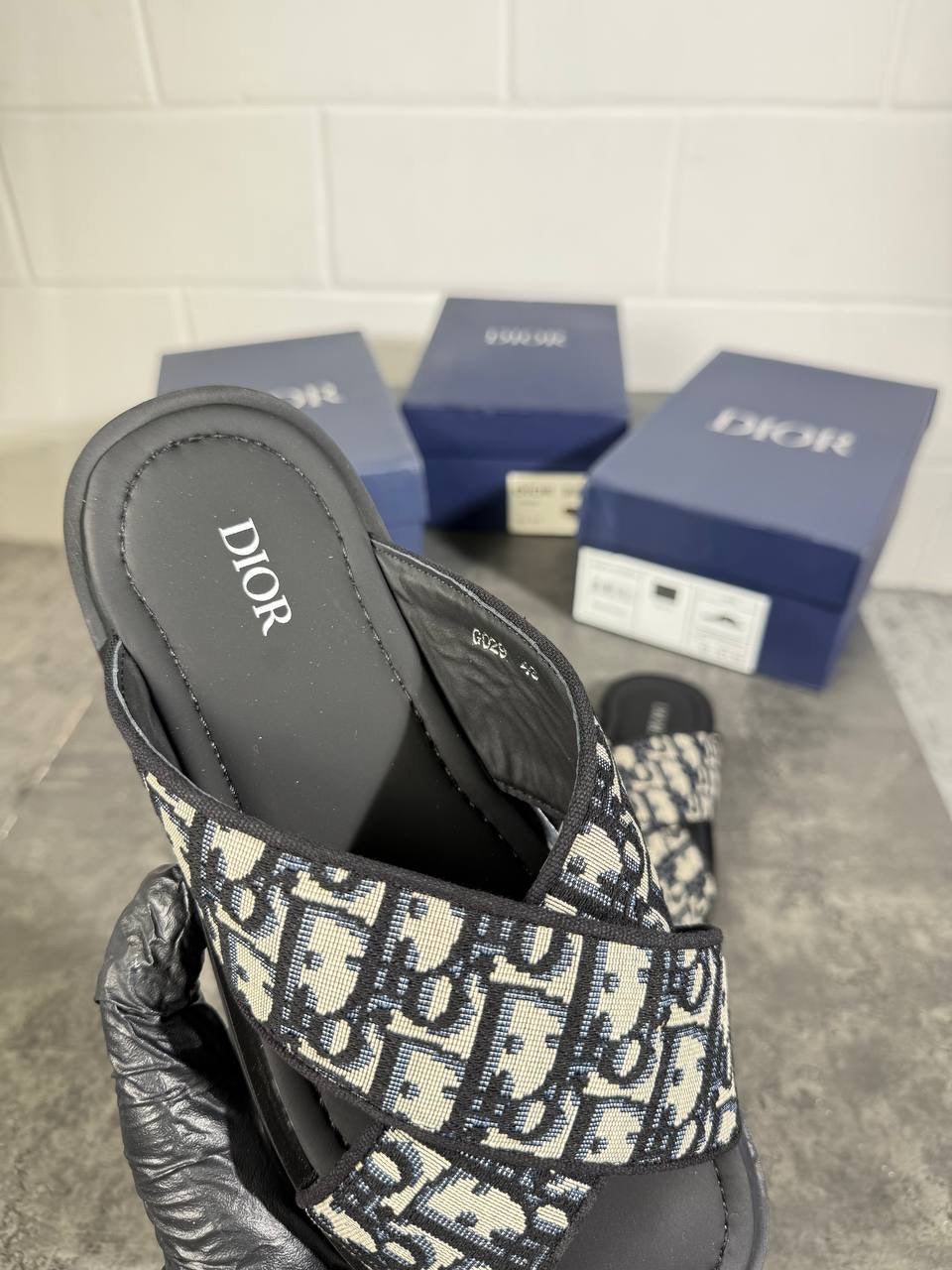 IOR STRAP SANDALS