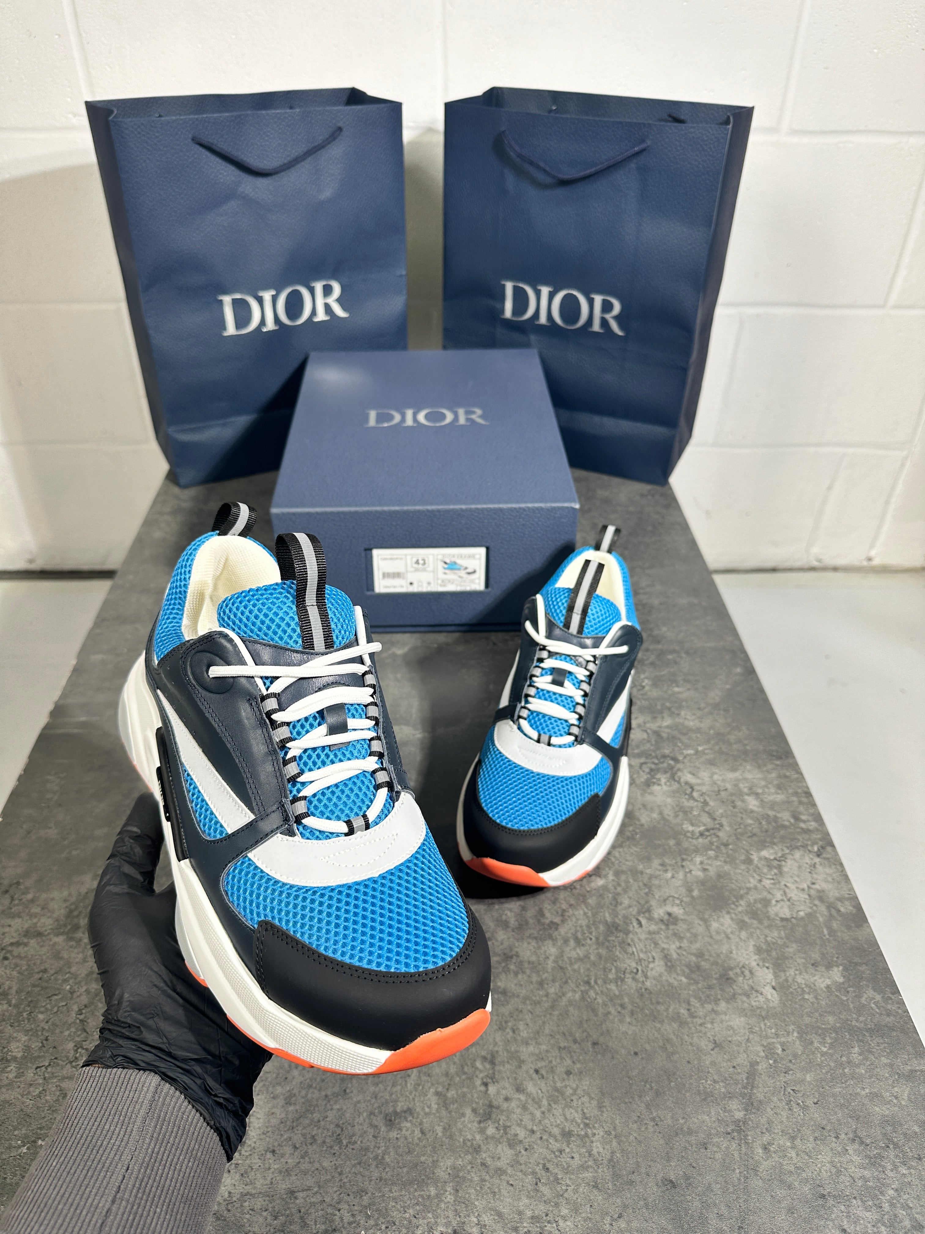 IOR - b22 blue