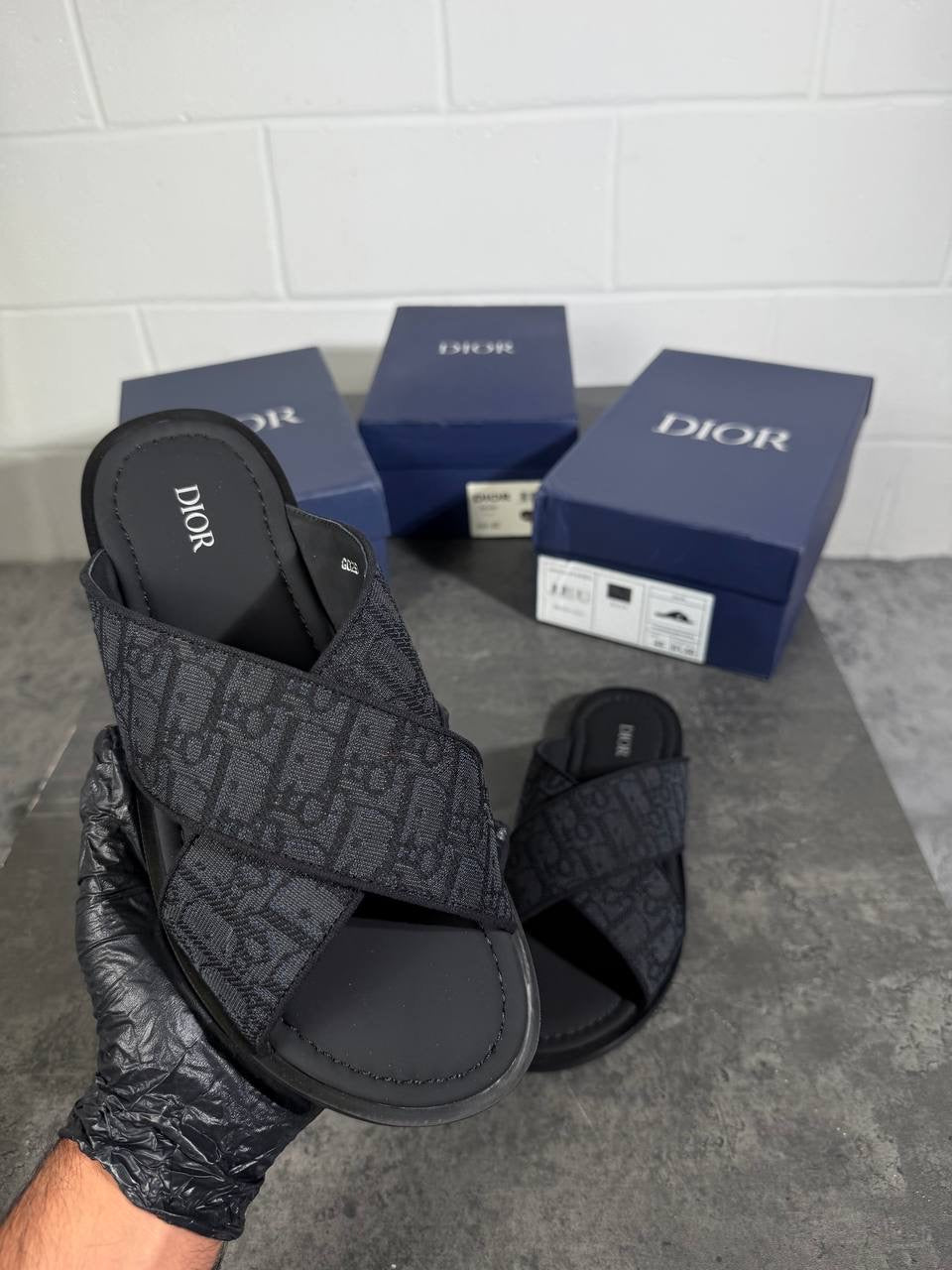 IOR STRAP SANDALS BLACK