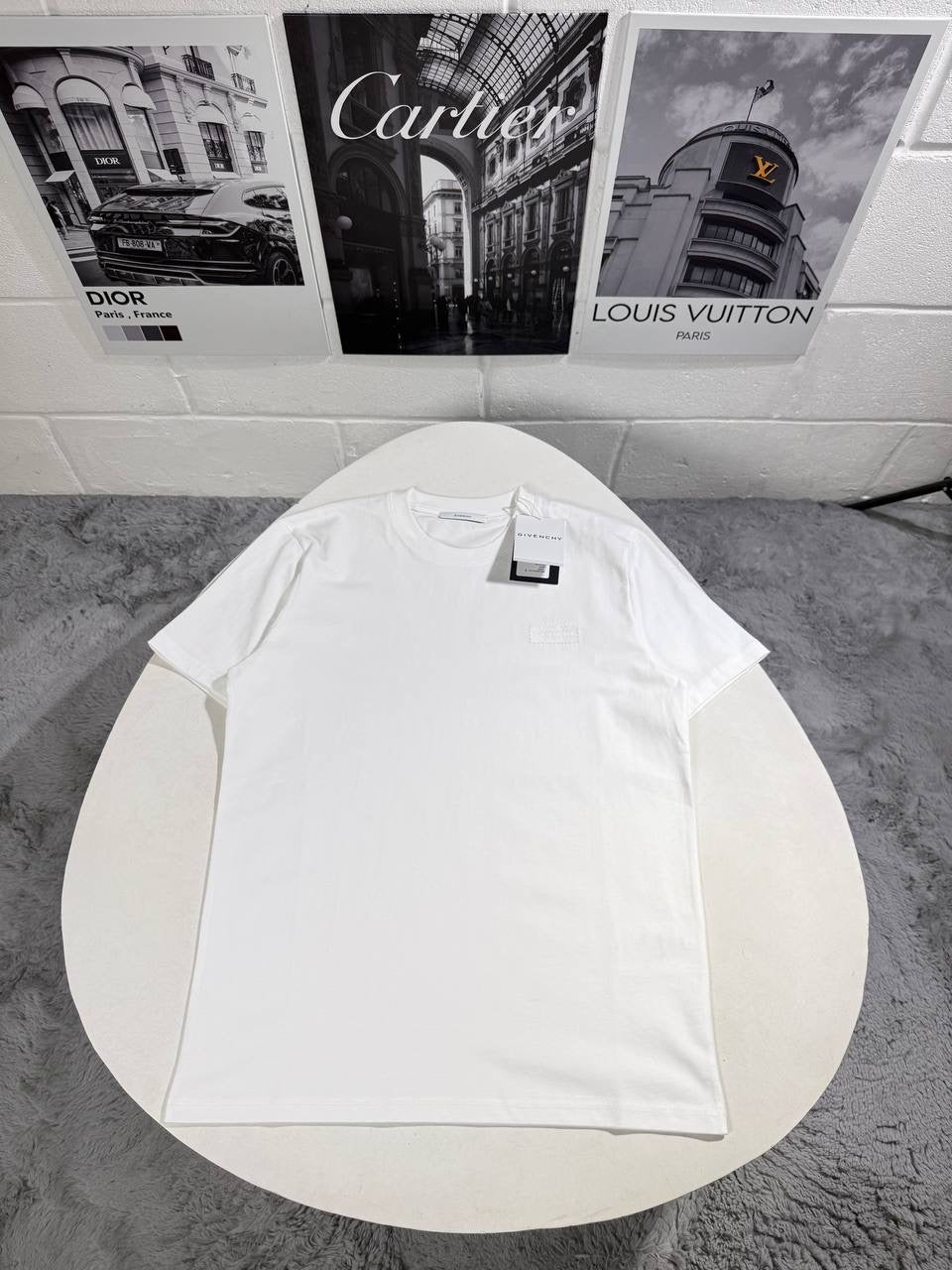 GVNCHY PATCH LOGO TSHIRT