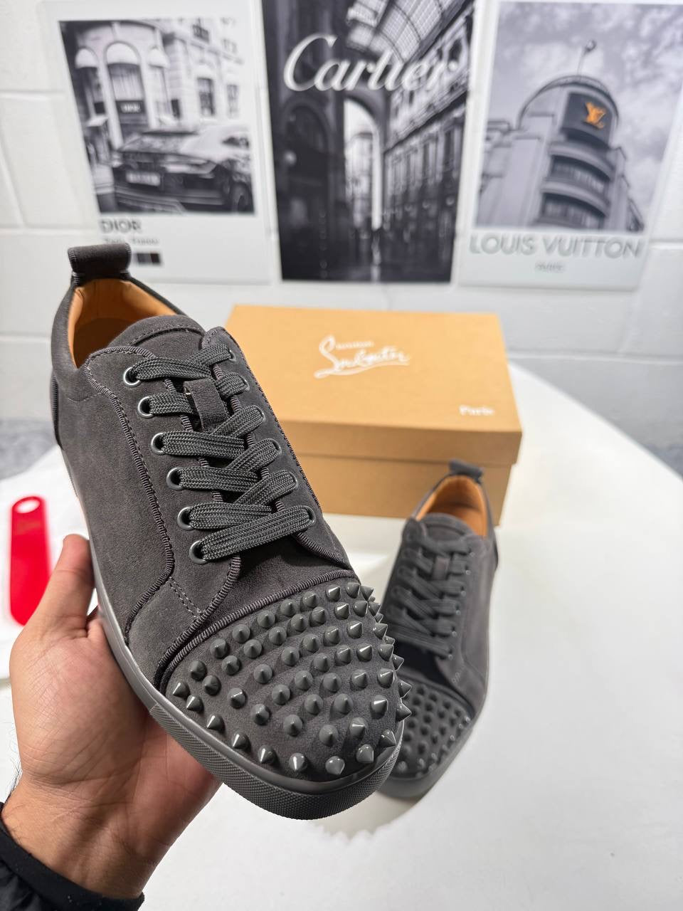LOUBS GREY