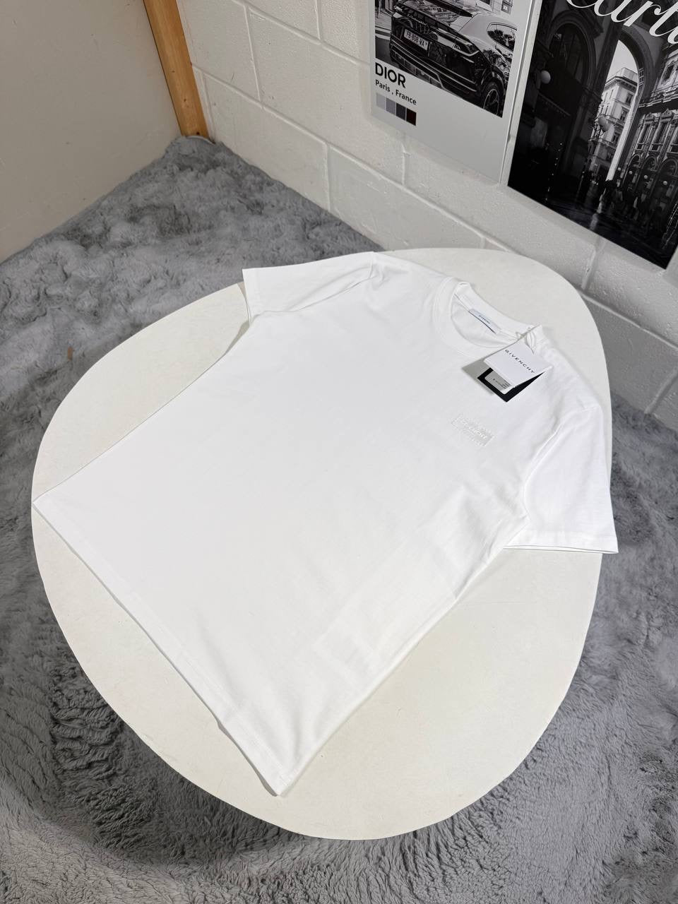 GVNCHY PATCH LOGO TSHIRT