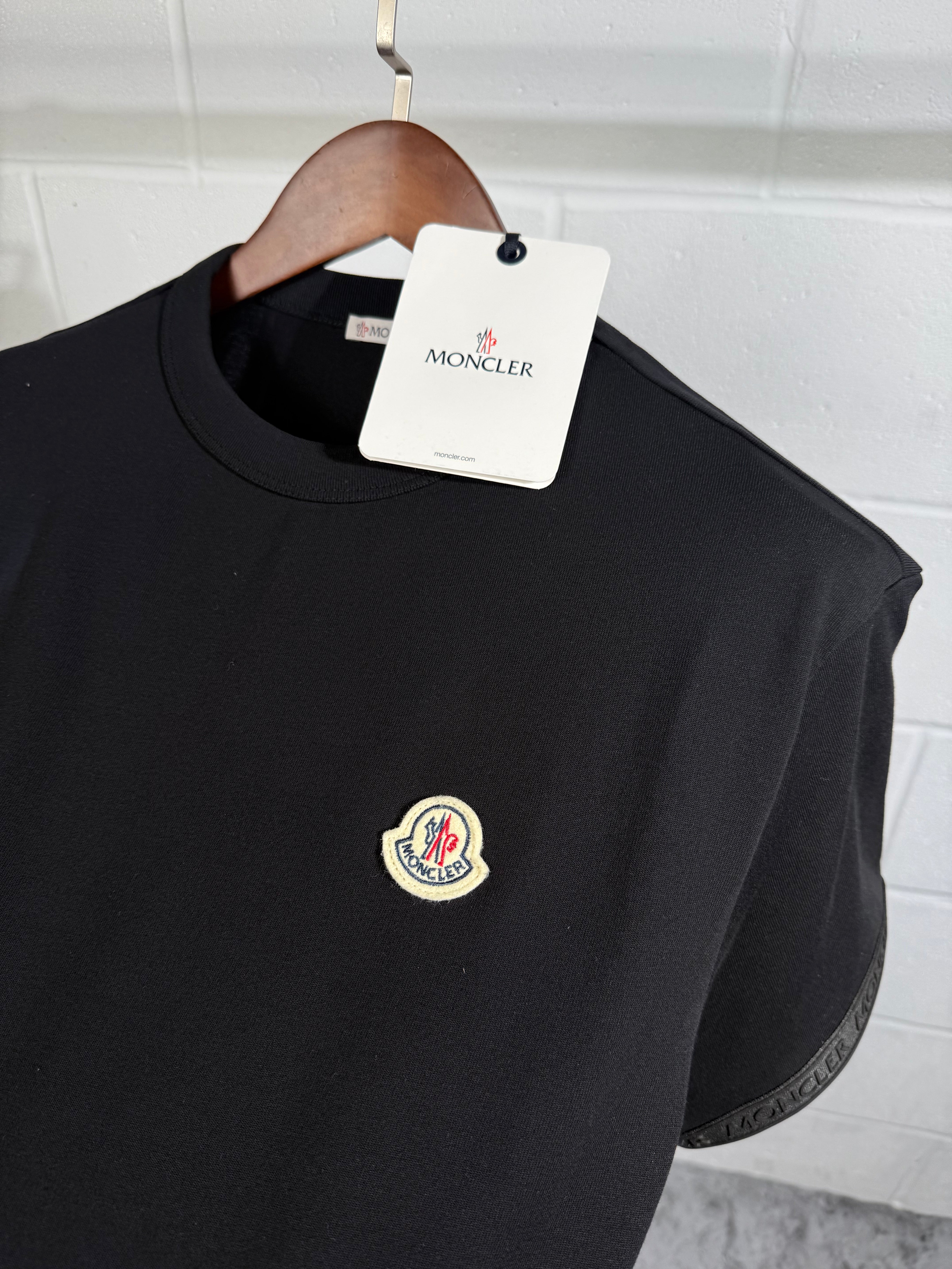 MNCLR tee black