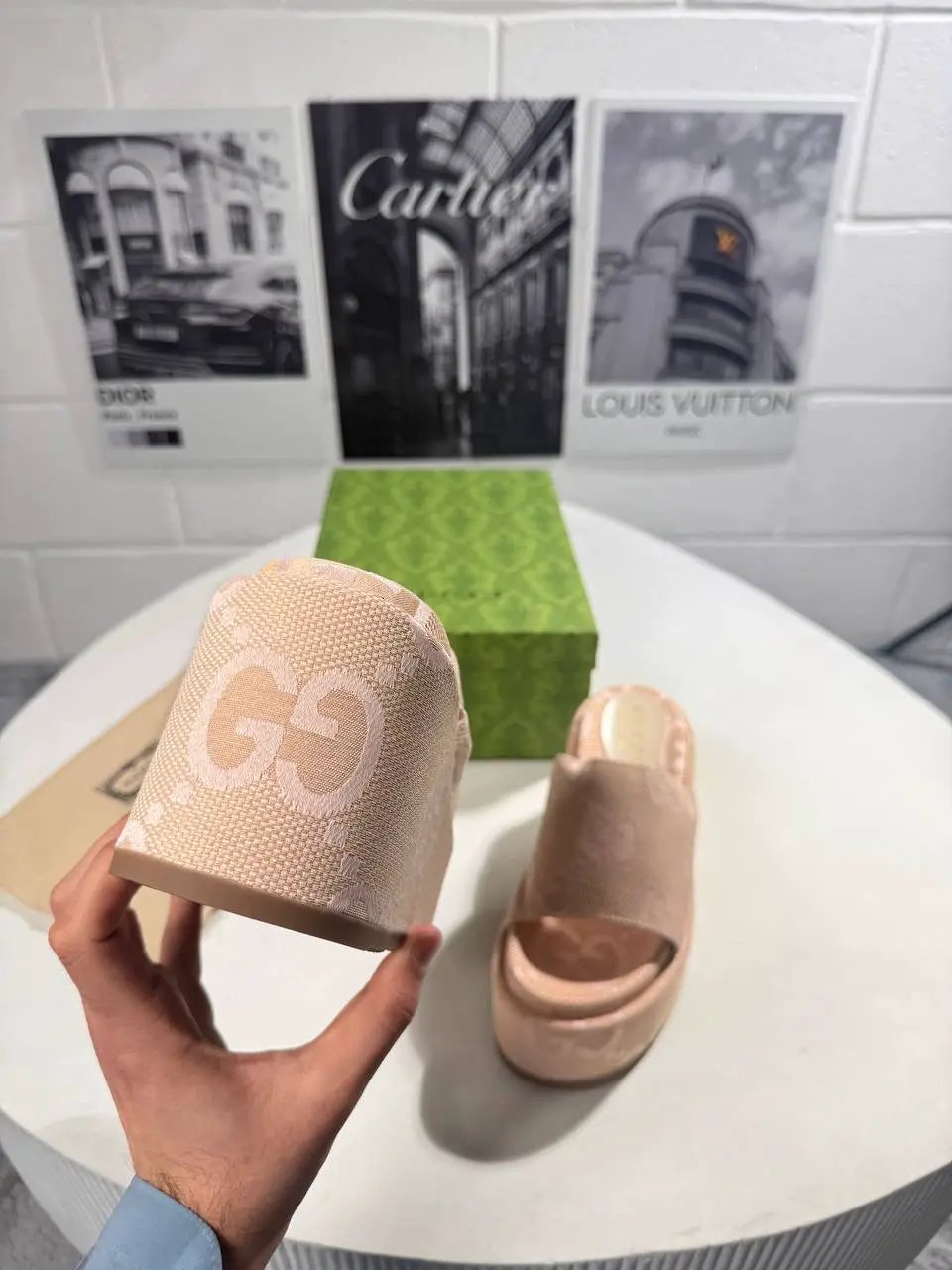 UCCI HEEL SLIDERS by Stock supplier