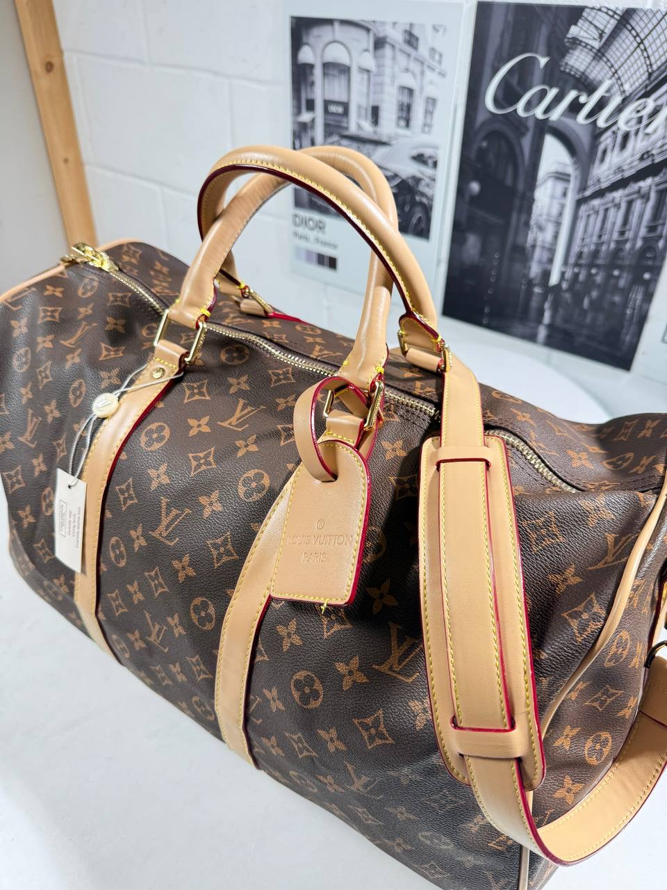 LVE DUFFLE BAG
