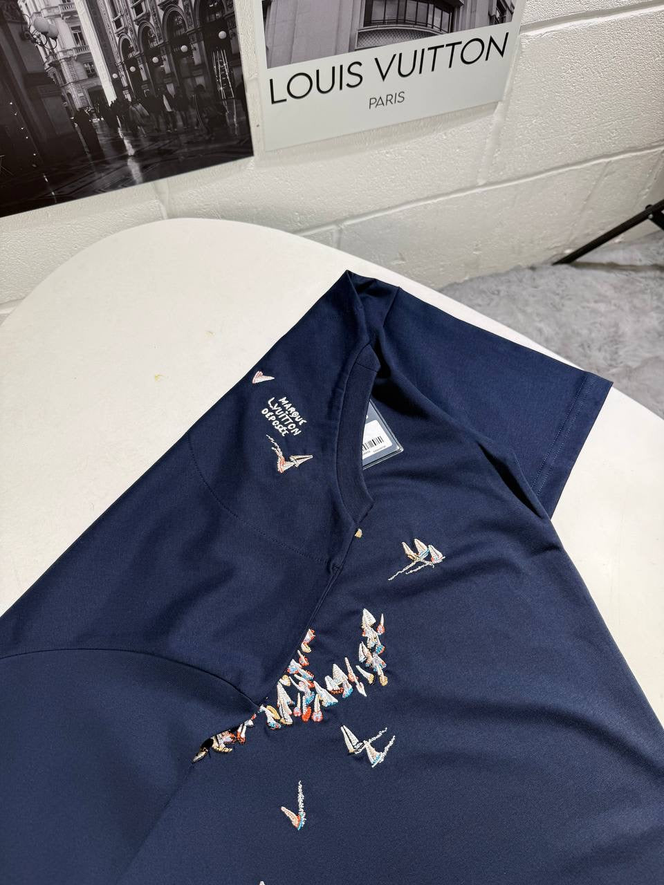 LVE EMBROIDERED T SHIRT