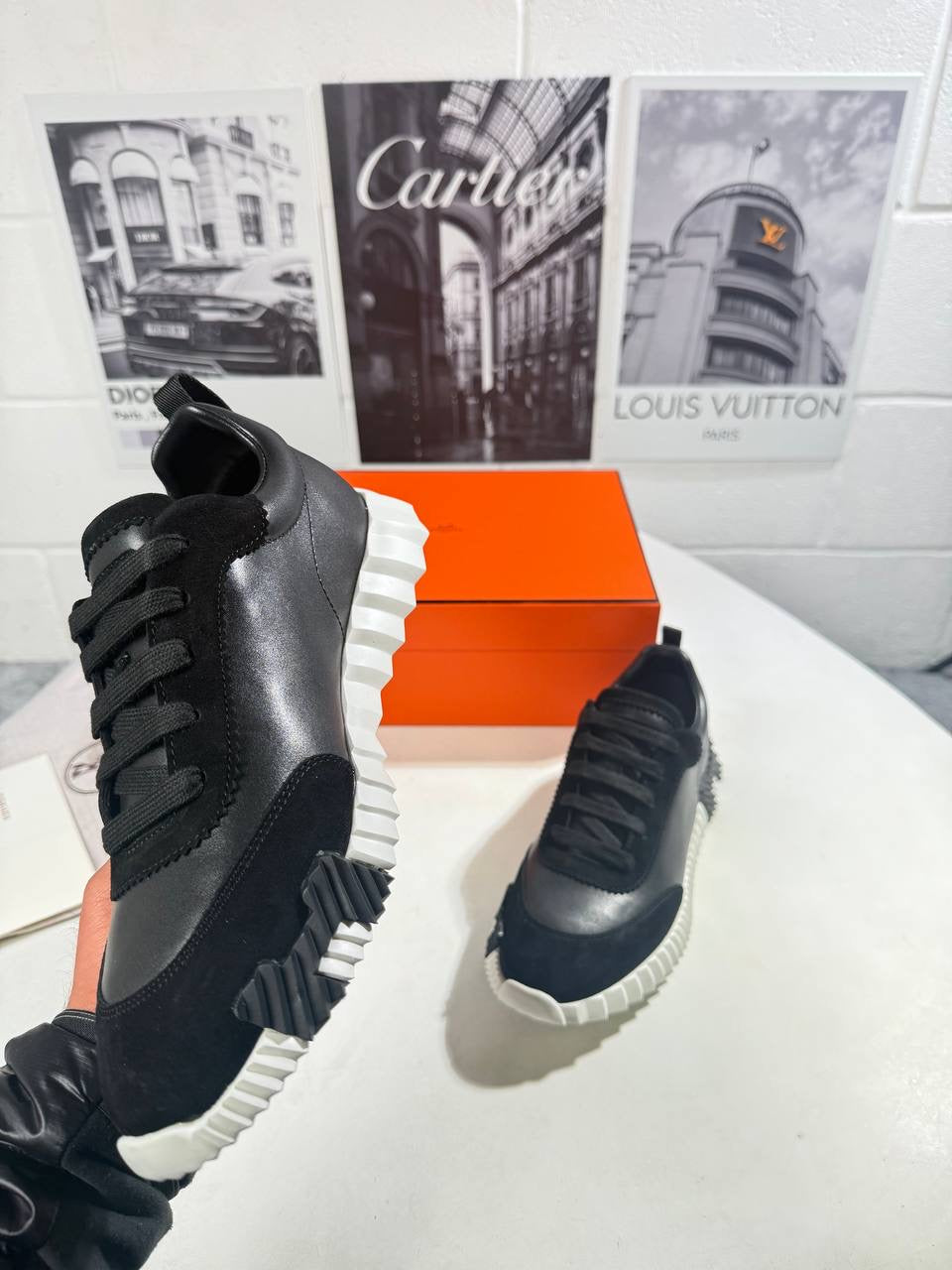 HRMS BOUNCE BLACK&WHITE