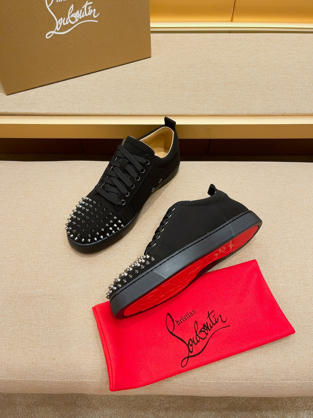 LUBS BLACK (pre-order)