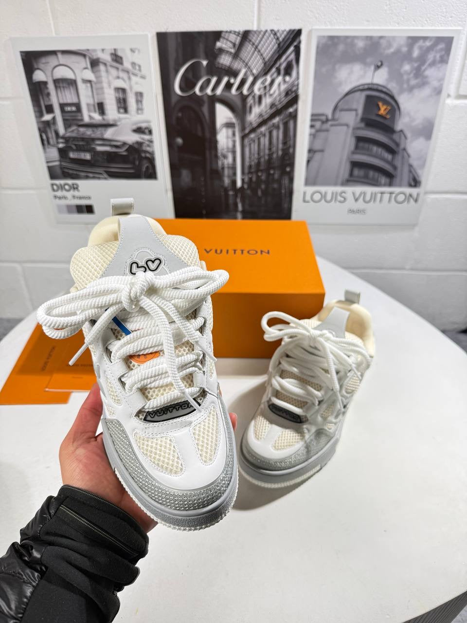 LVE SKATES GREY & WHITE