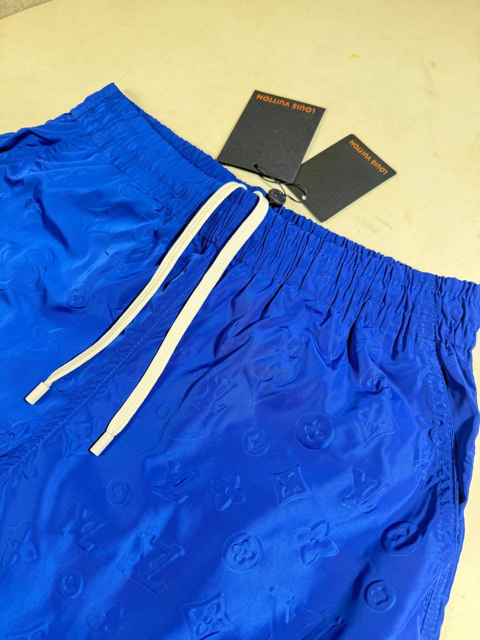 LVE SHORTS
