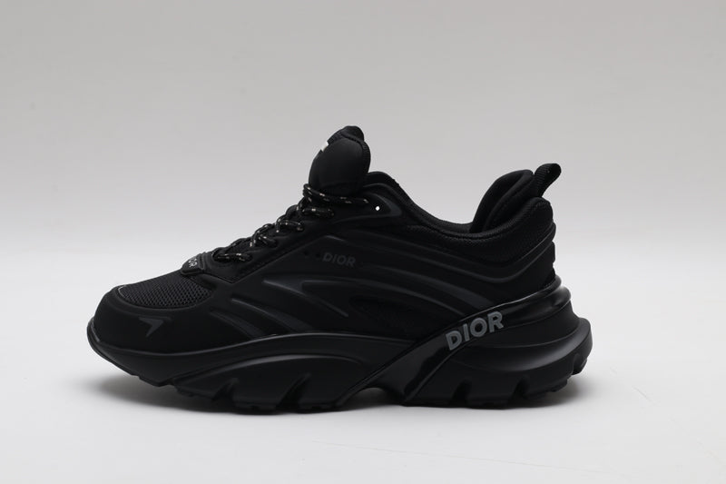 B44 BLACK (pre-order)