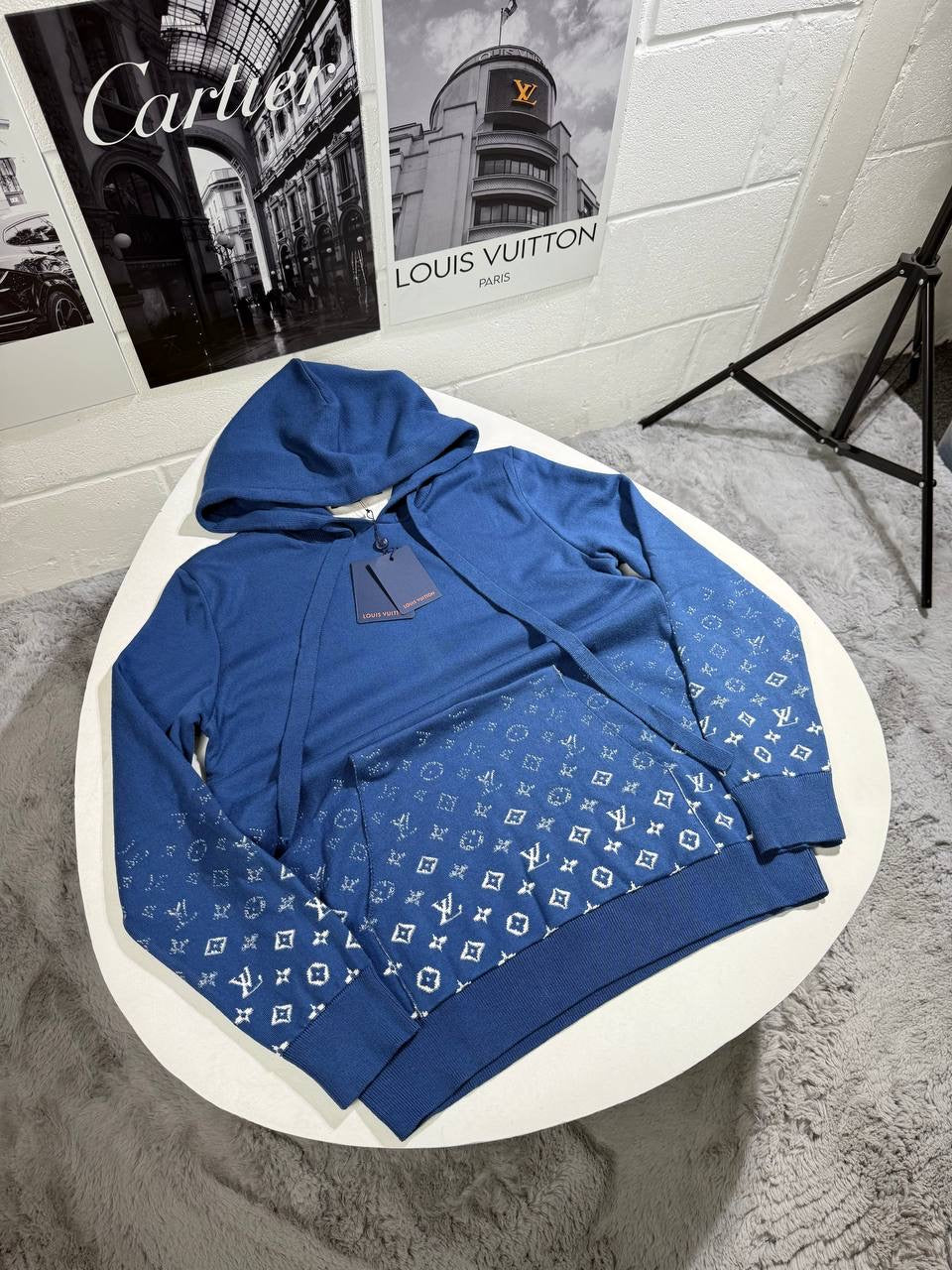 LVE KNITTED HOODIE