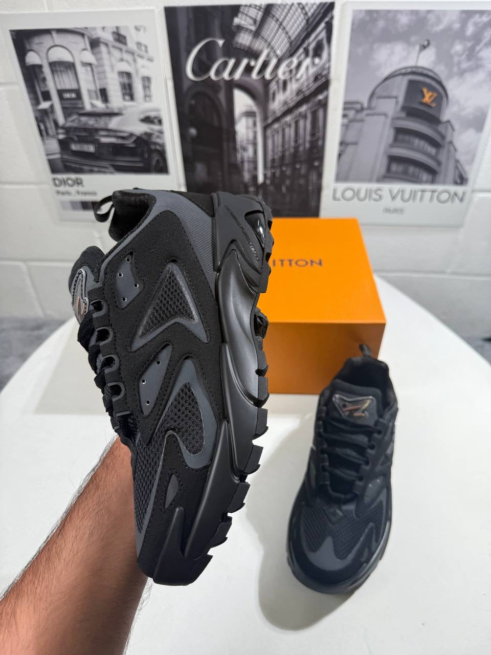 LVE TACTICS BLACK