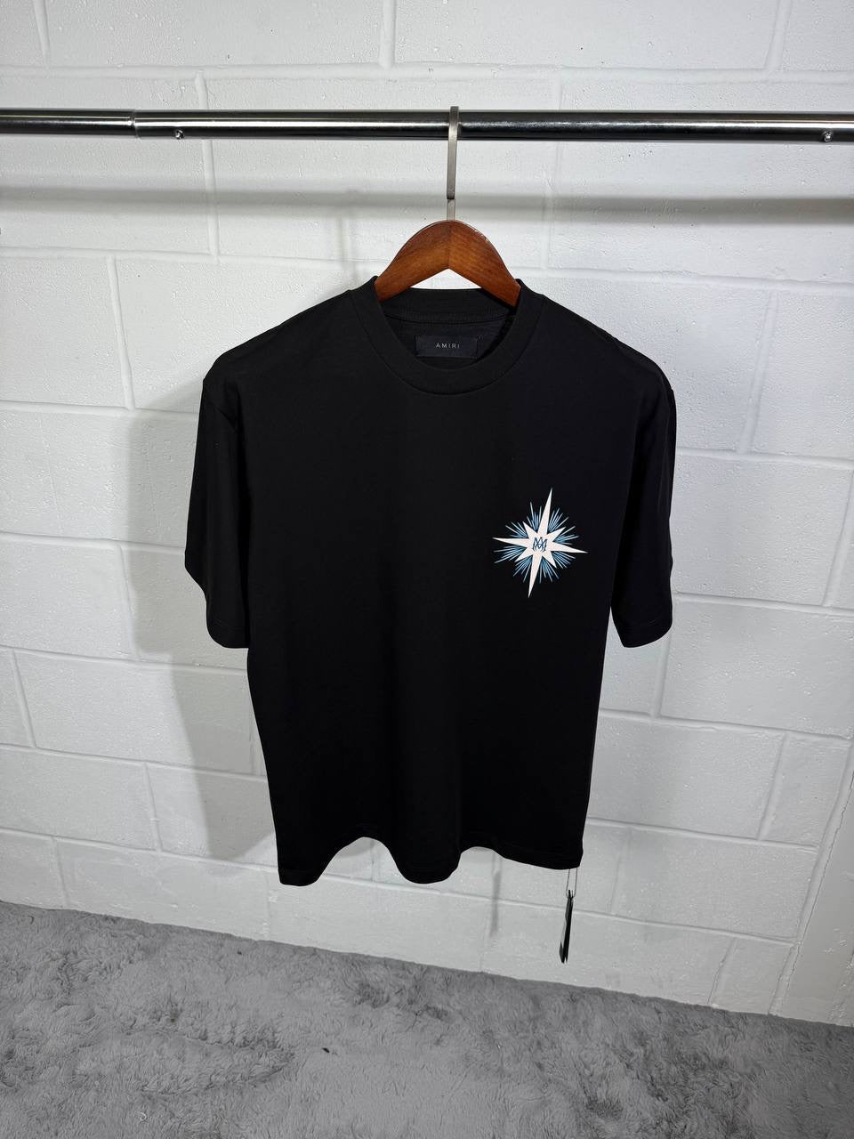 MIRI TEE BLACK