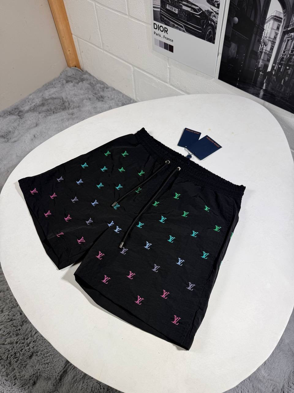 LVE BLASON GRADIENT SHORTS